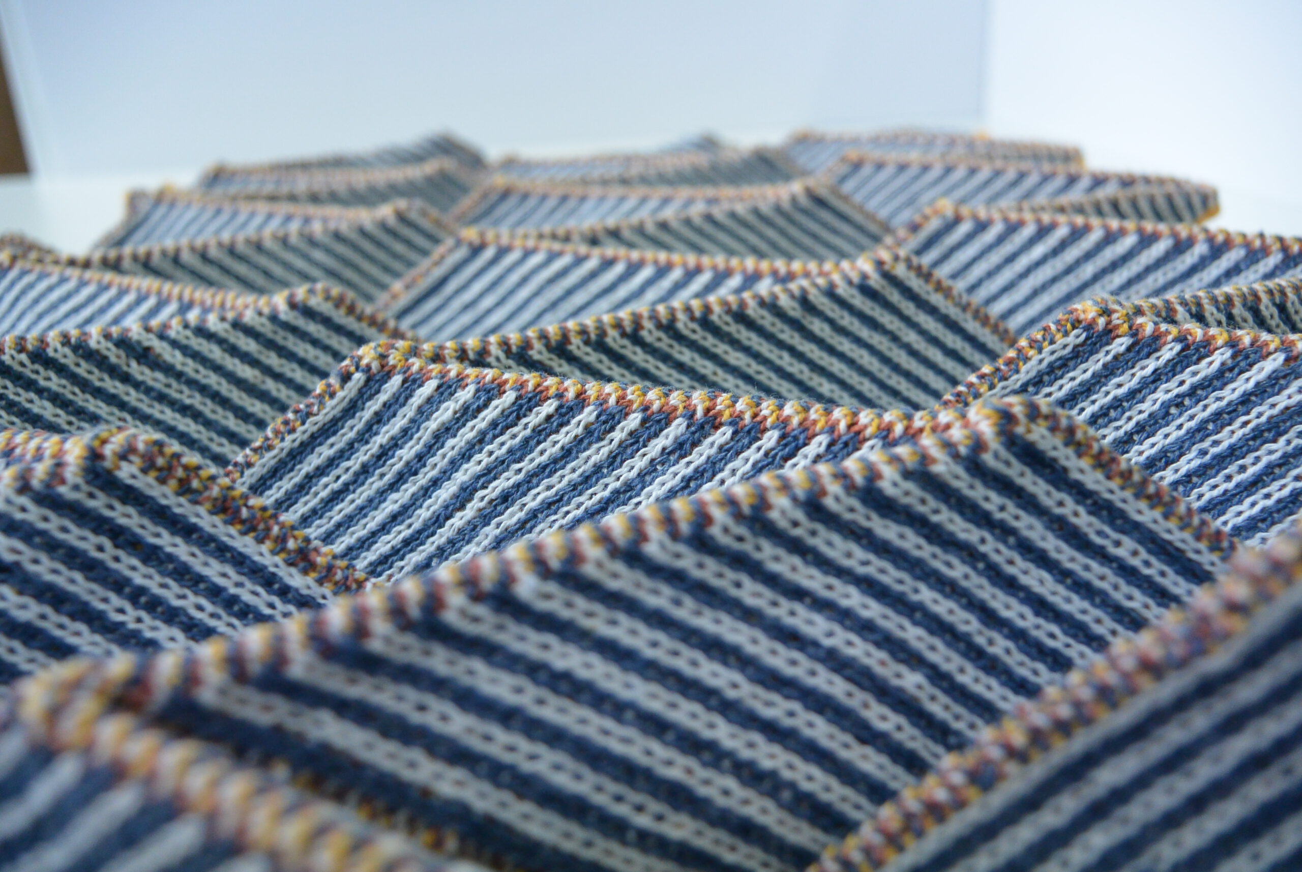 Materiality of Origami Jipke Lezwijn